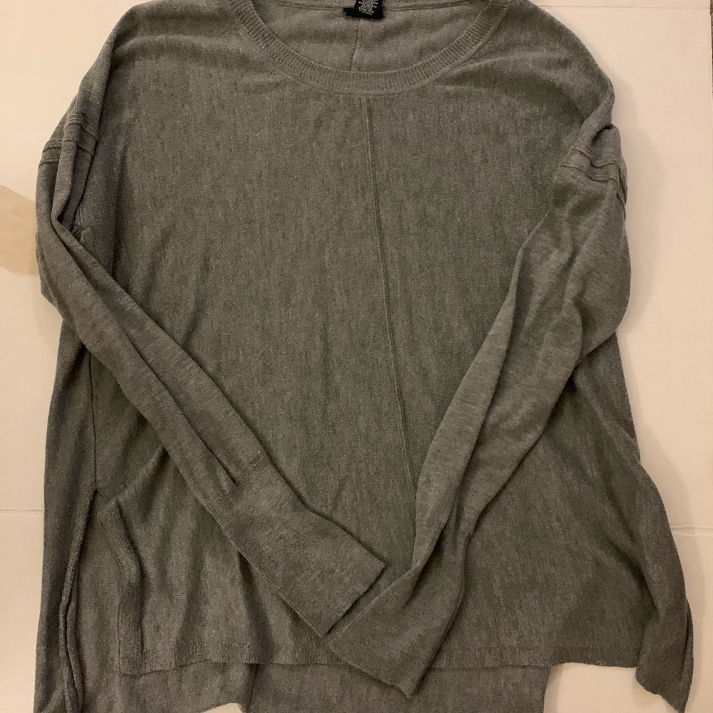 ✨MOVING SALE✨ Grey Long Sleeve Sweater